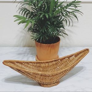 Wicker/Rattan Basket Decor